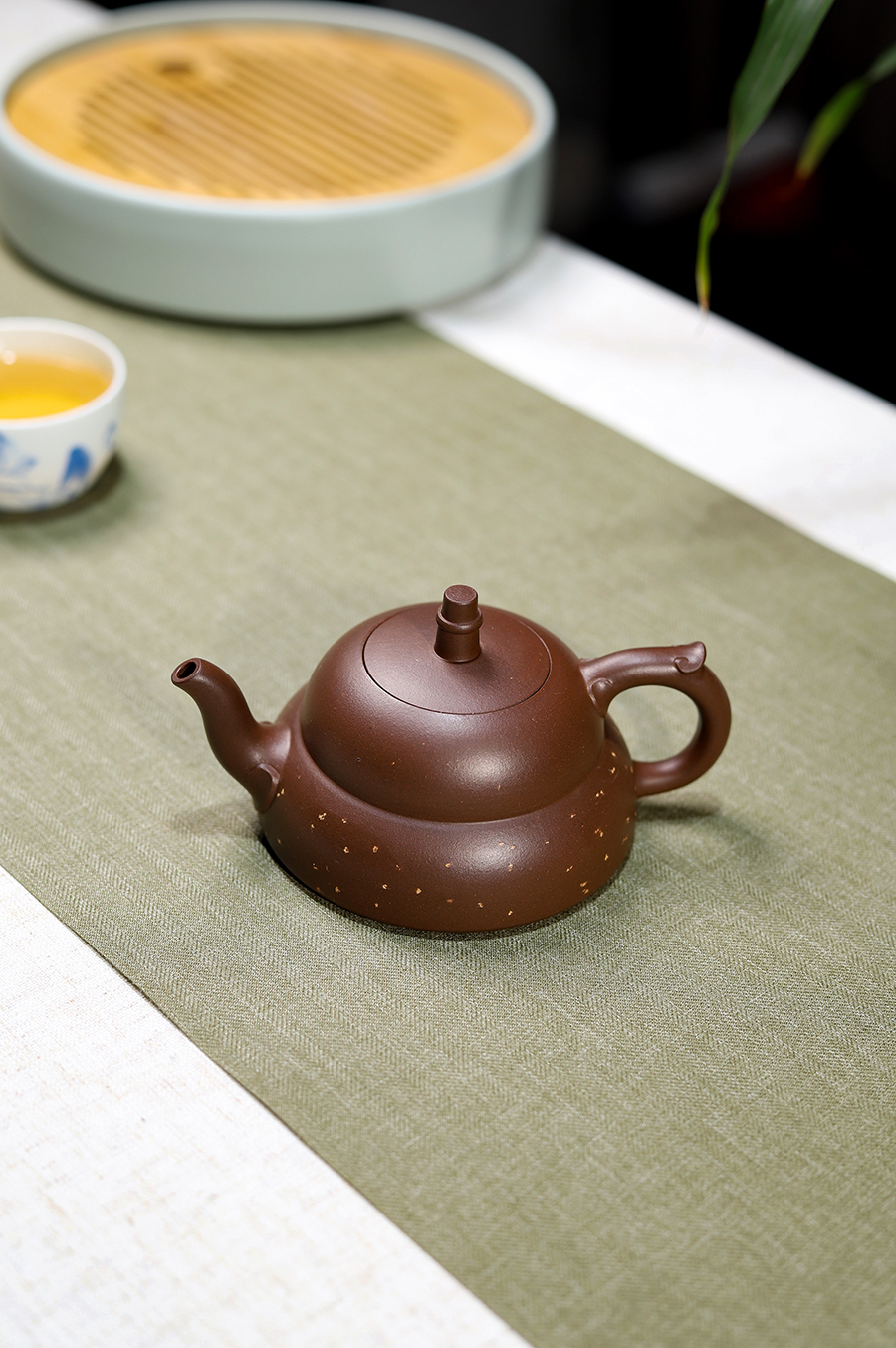 李寒勇制笠帽壶