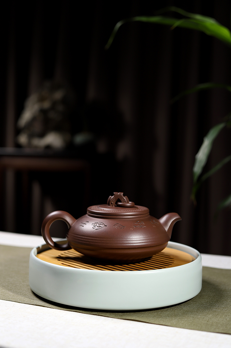 鲍志强制有余玉璧壶