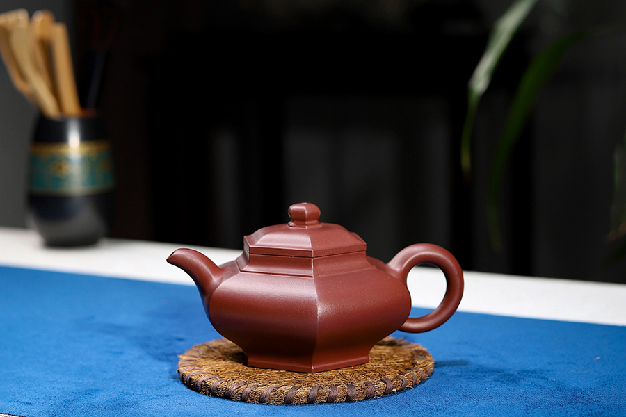 潘小忠制方泉壶