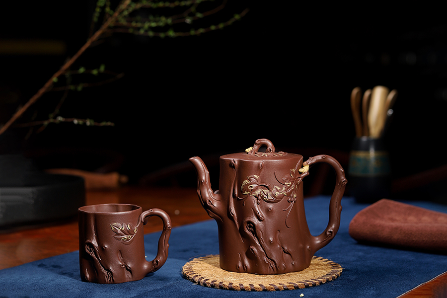 尹灵通全手工制松鼠葡萄桩壶