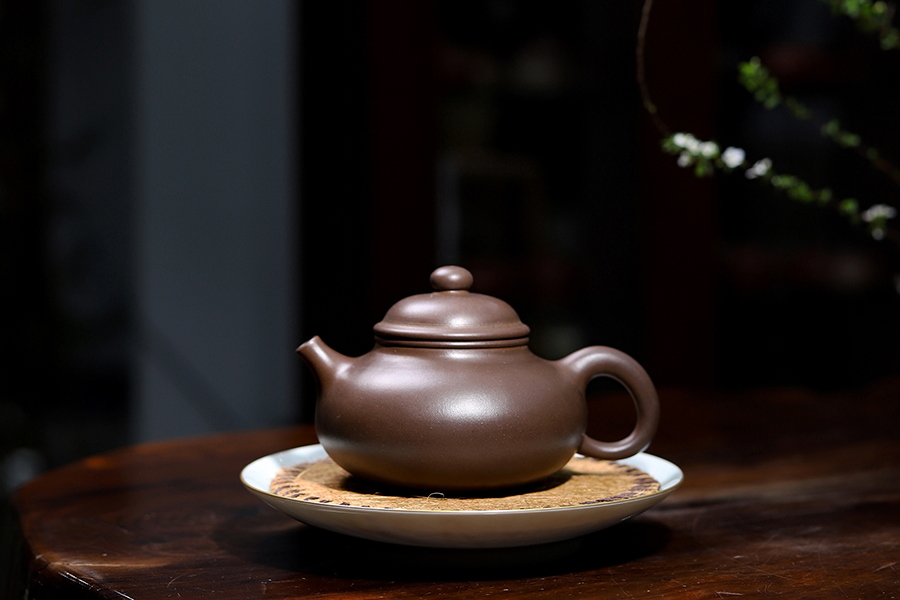 范建华制容天紫砂壶