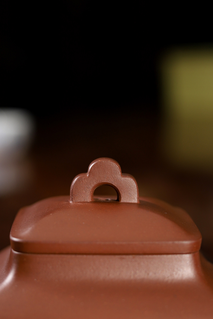 华健全手工制觚棱壶