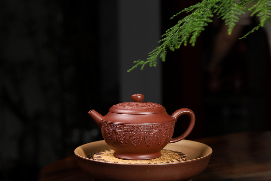 叶永君制飞龙在天壶