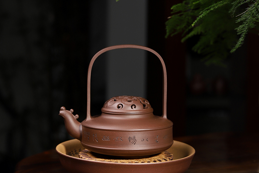 鲍峰岩制鸣提壶(章炳文书·毛国强铭)