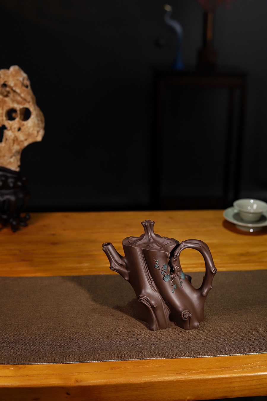 范洪泉制大梅桩壶