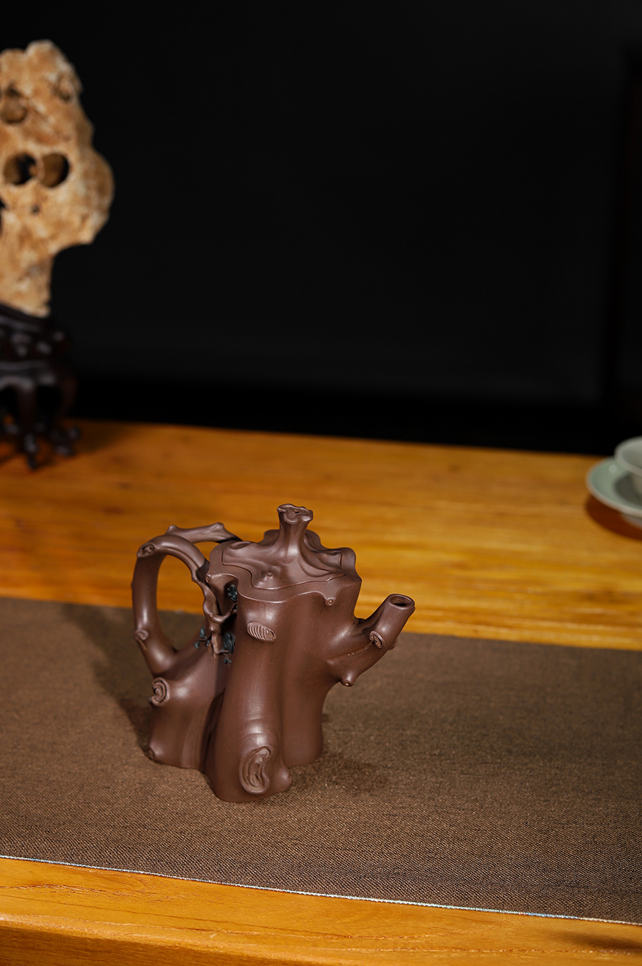 范洪泉制大梅桩壶