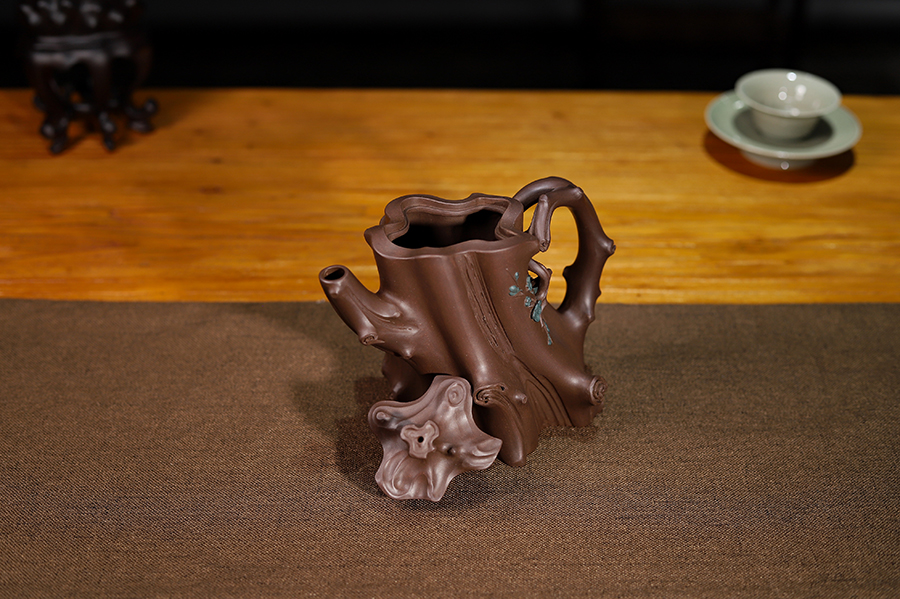 范洪泉制大梅桩壶