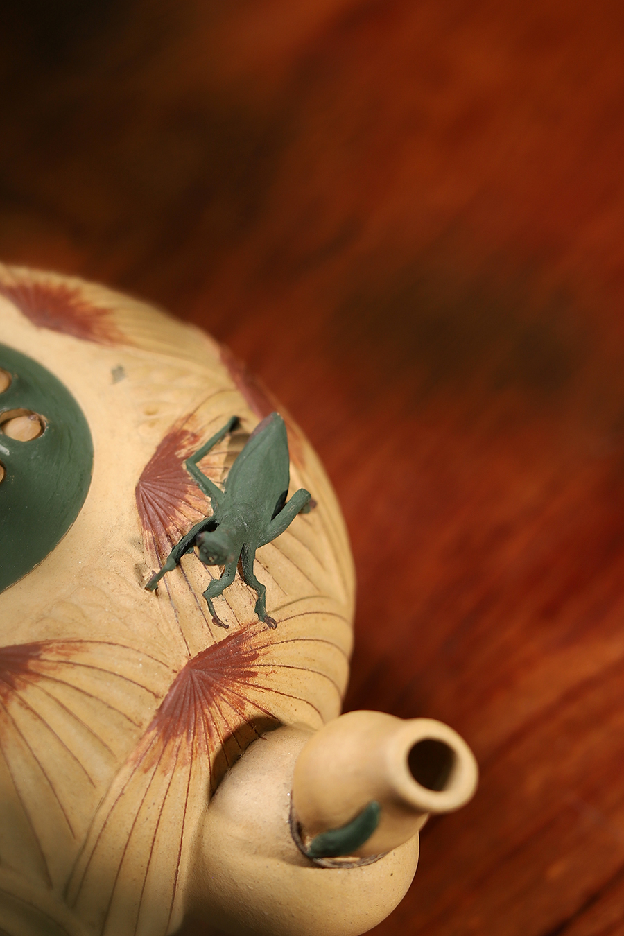 高建芳制盛世荷花壶