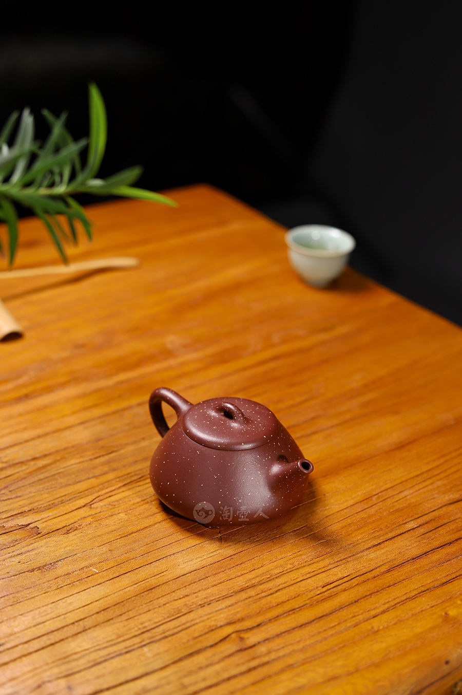 恽志培制全手石瓢壶(点砂)