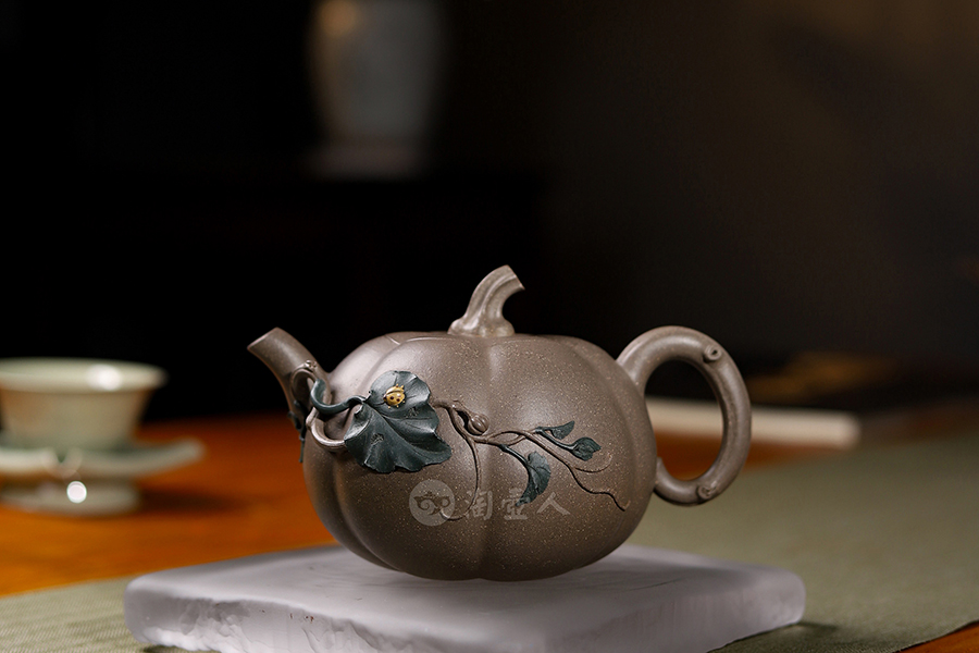范萍全手工制薄胎瓜蔓壶