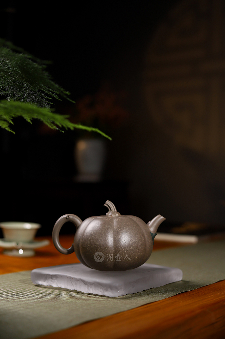 范萍全手工制薄胎瓜蔓壶