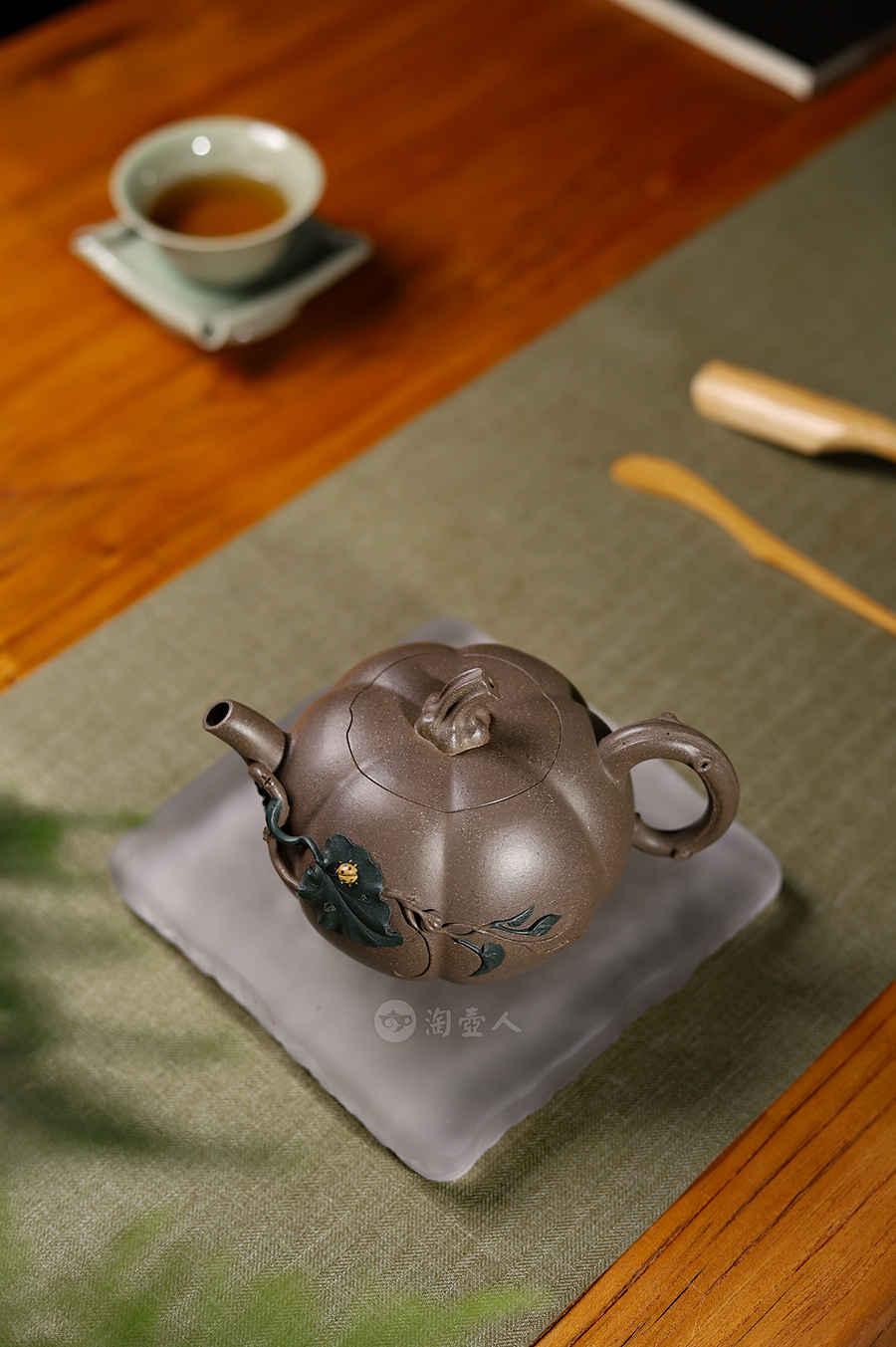范萍全手工制薄胎瓜蔓壶
