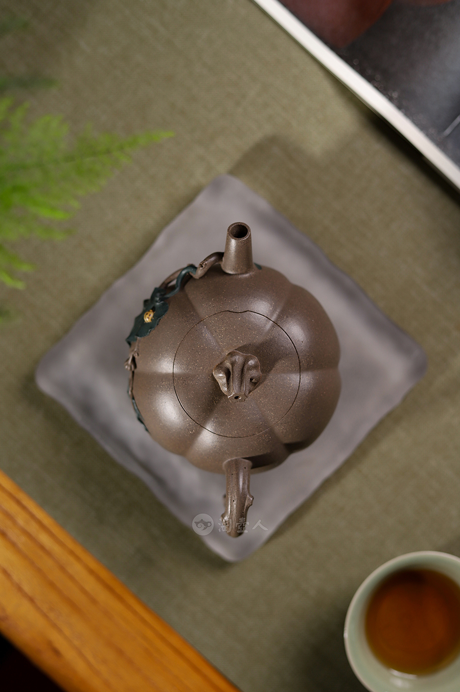 范萍全手工制薄胎瓜蔓壶