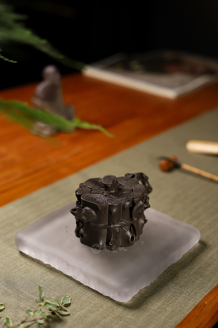 顾道荣制束柴三友之梅壶