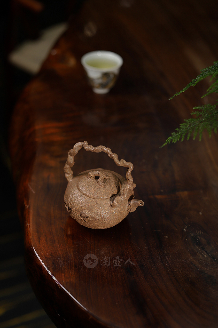 厉振宇全手工制隐龙提梁壶