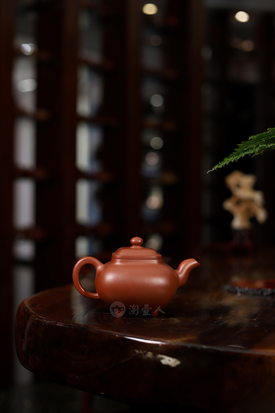 陆虹炜制四方传炉壶