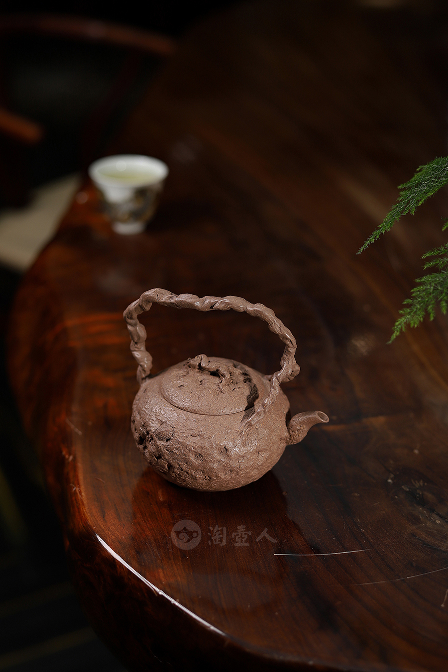 厉振宇制全手隐龙供春提梁壶