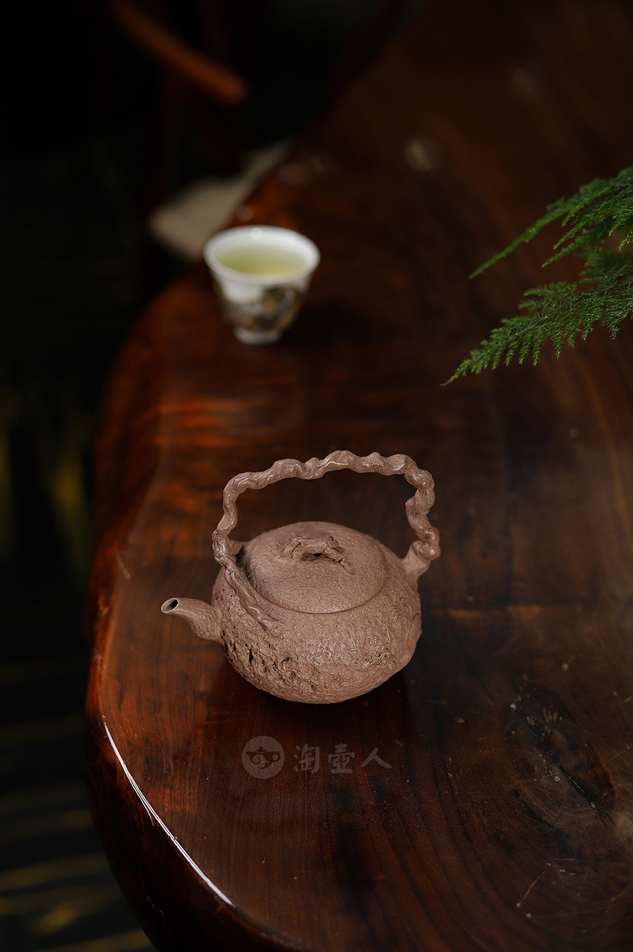 厉振宇制全手隐龙供春提梁壶