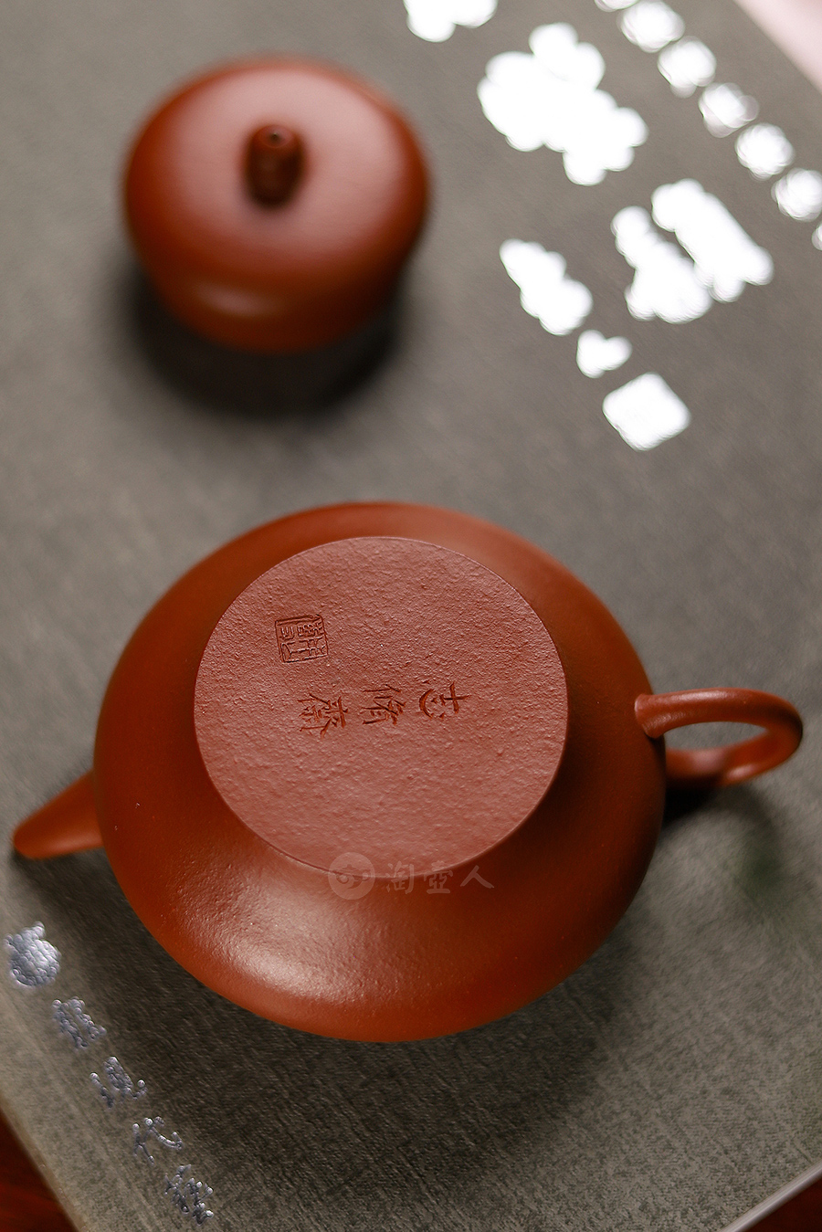 周传制寅春水平壶