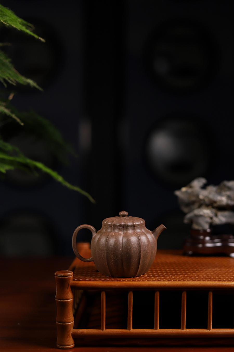 王卫明全手工制葵瓣莲子壶(薄胎)
