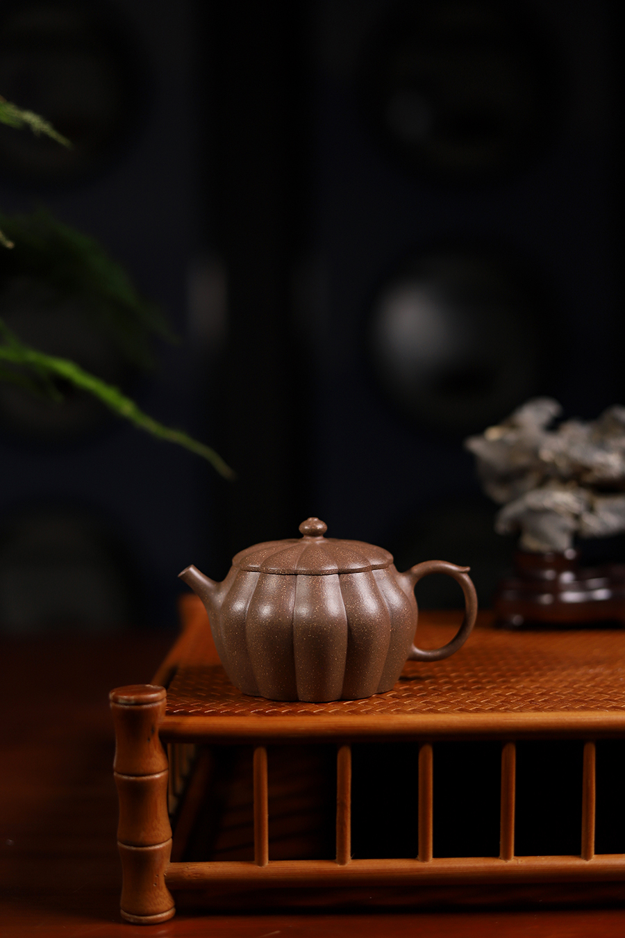 王卫明全手工制菊蕾壶(薄胎)
