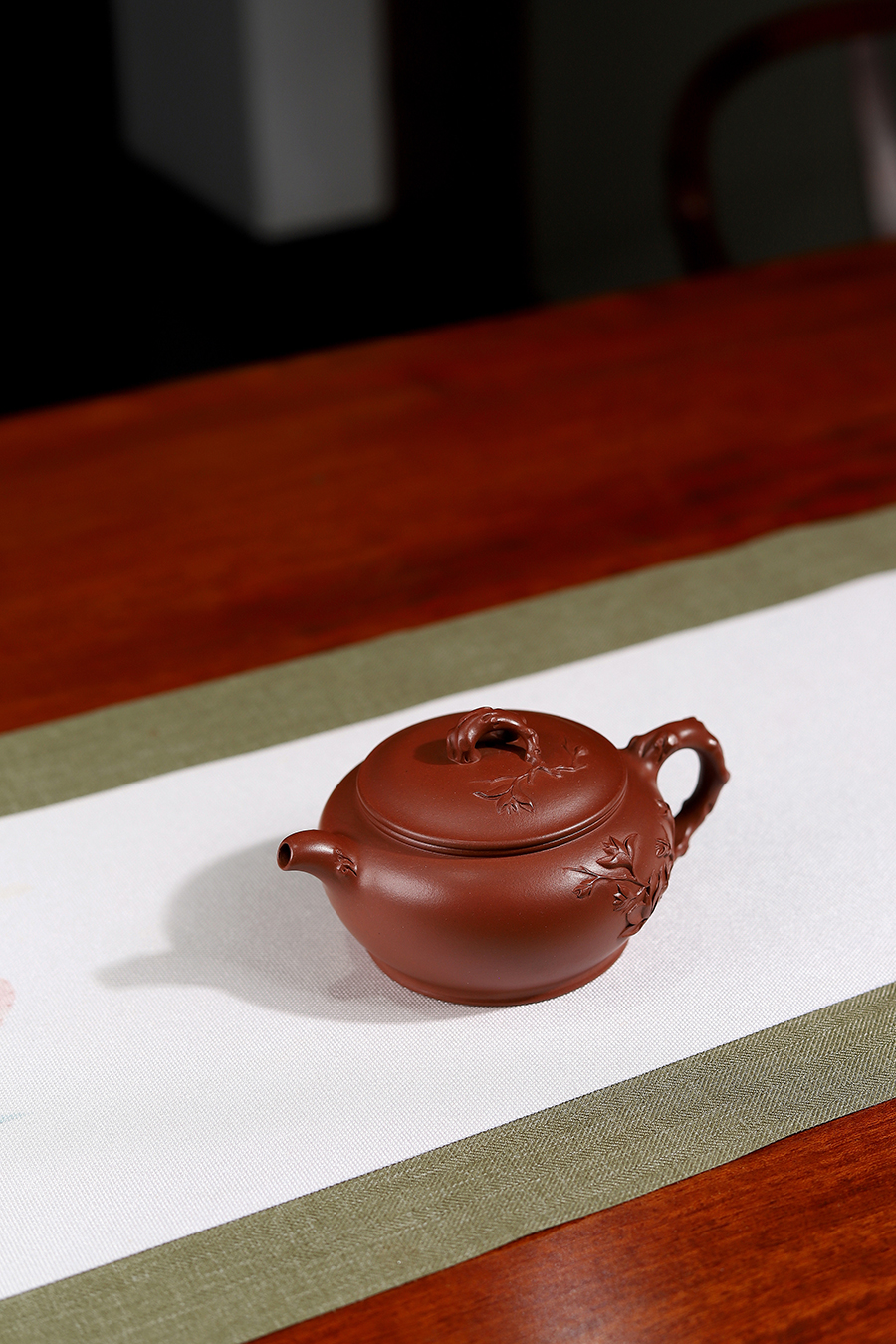 余淑琴全手工制《玉兰壶(薄胎)》