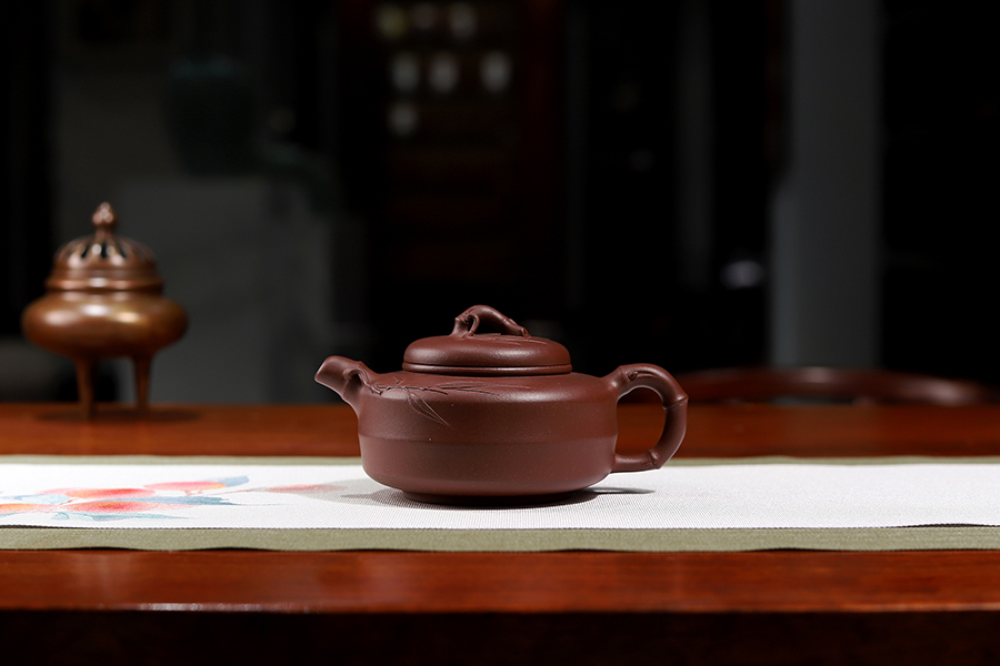 陈岩制春竹壶