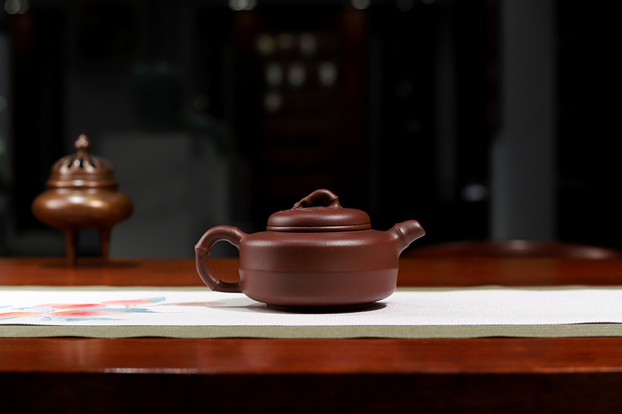 陈岩制春竹壶