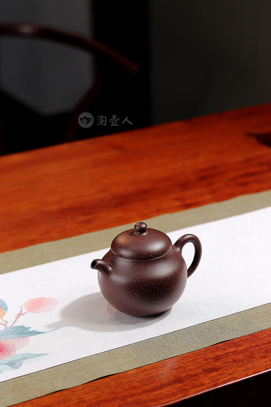 陈苏萍全手工制《闪烁辰星雅梨壶(点砂)》