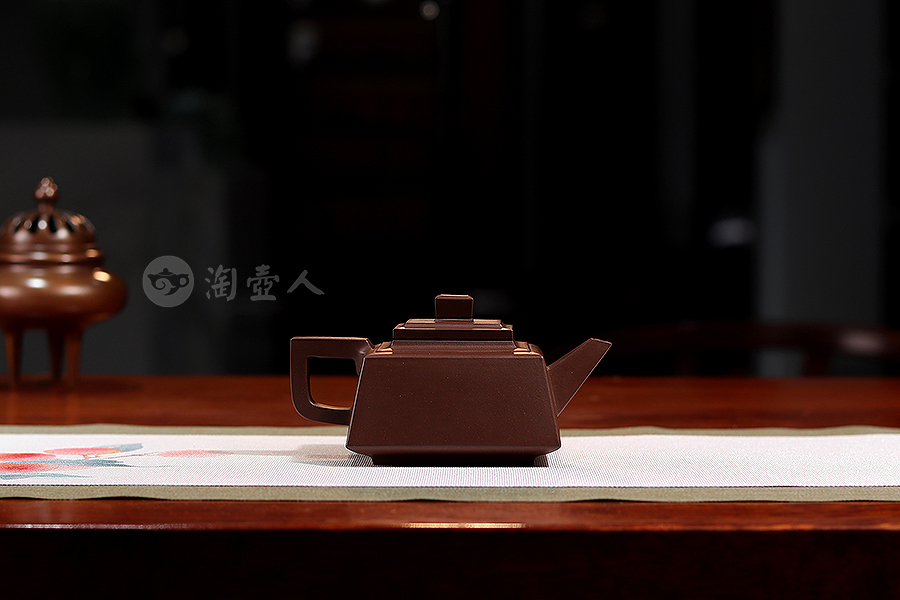 华健全手工制《吉方壶》