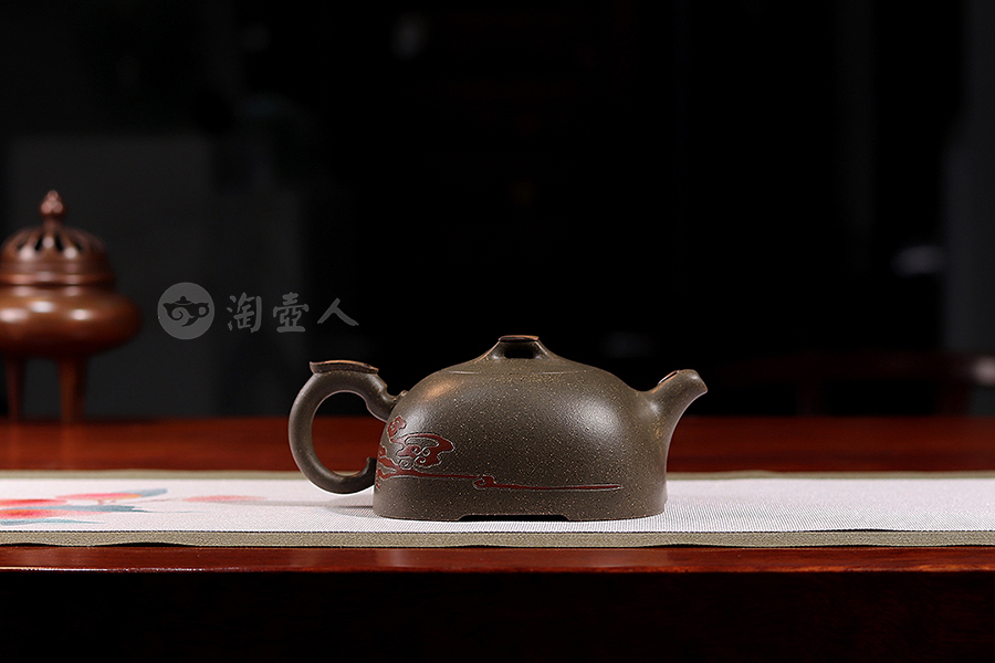 徐曲制《庆云壶》