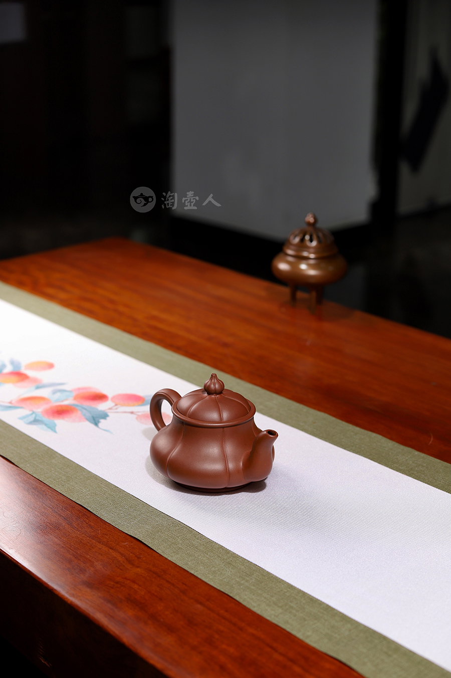 范洪泉制铭泉壶
