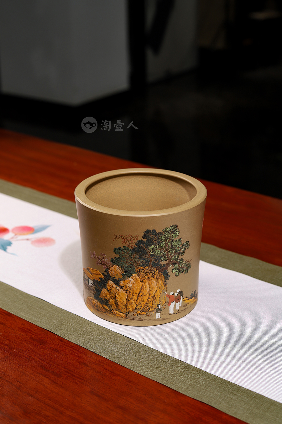 陈志云全手工制《笔筒(李丹阳泥绘)》