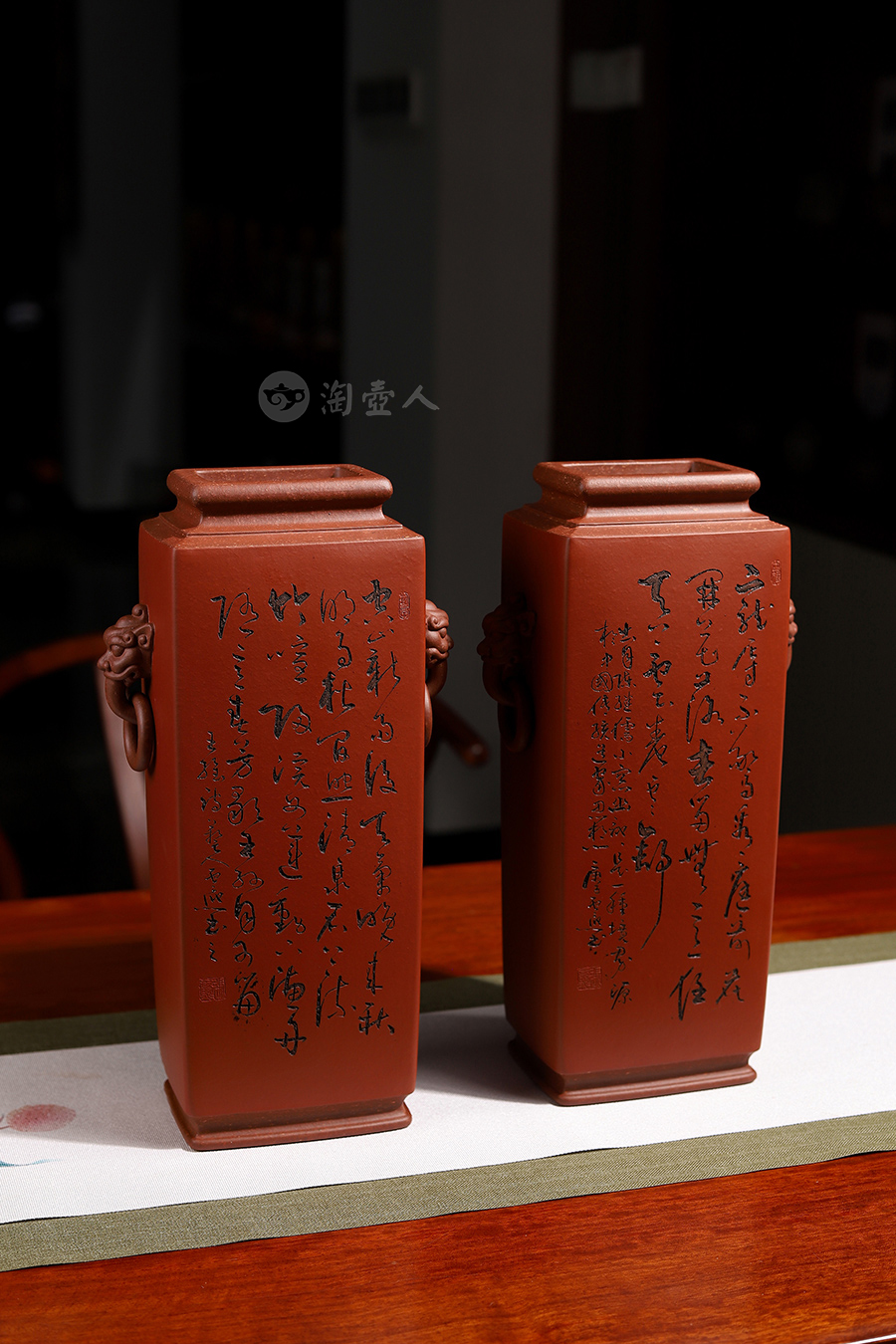 陈志云全手工制《四方狮耳尊对瓶(李丹阳泥绘)》
