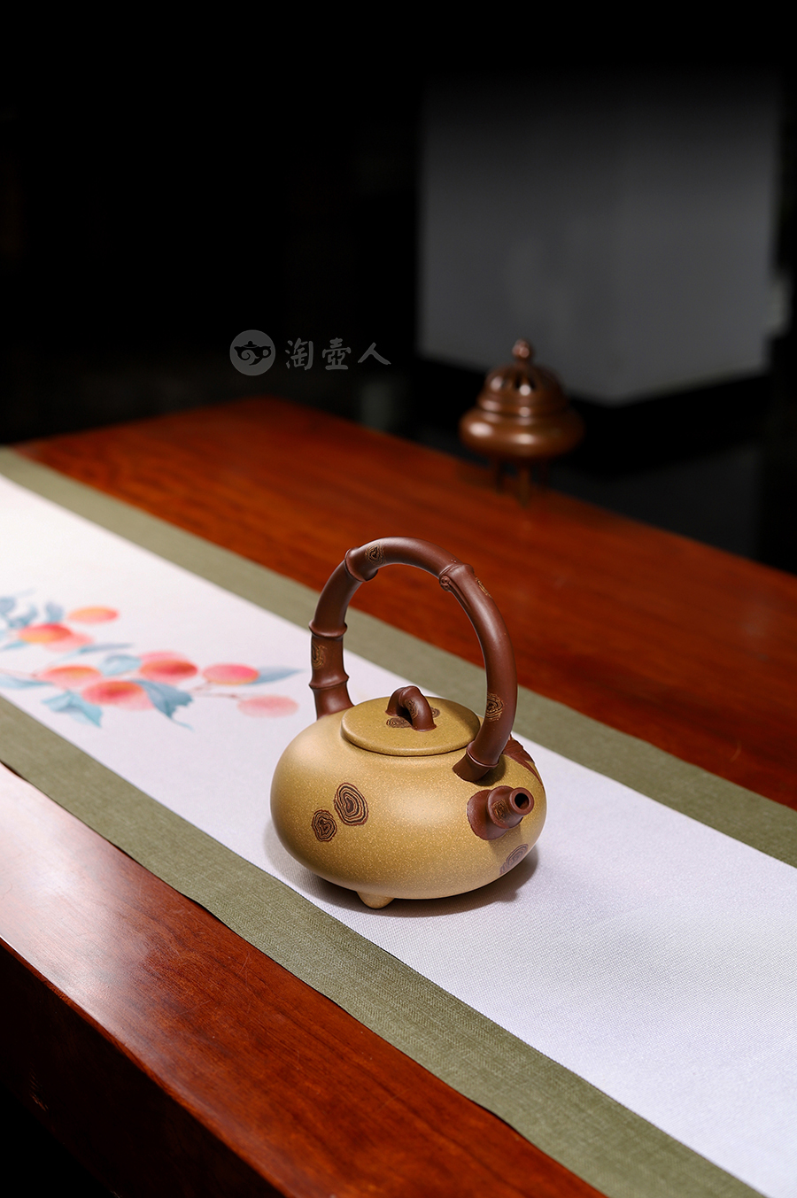 堵江华制《清节凌风壶》