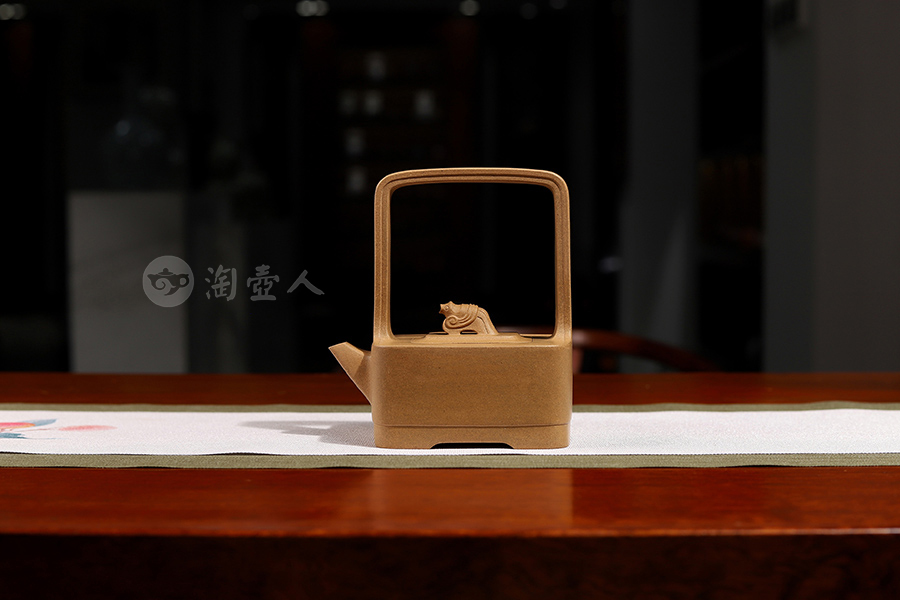 施小马制《雀提壶》