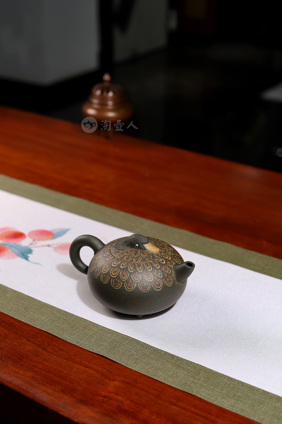 堵江华制《憨鸭小憇壶》
