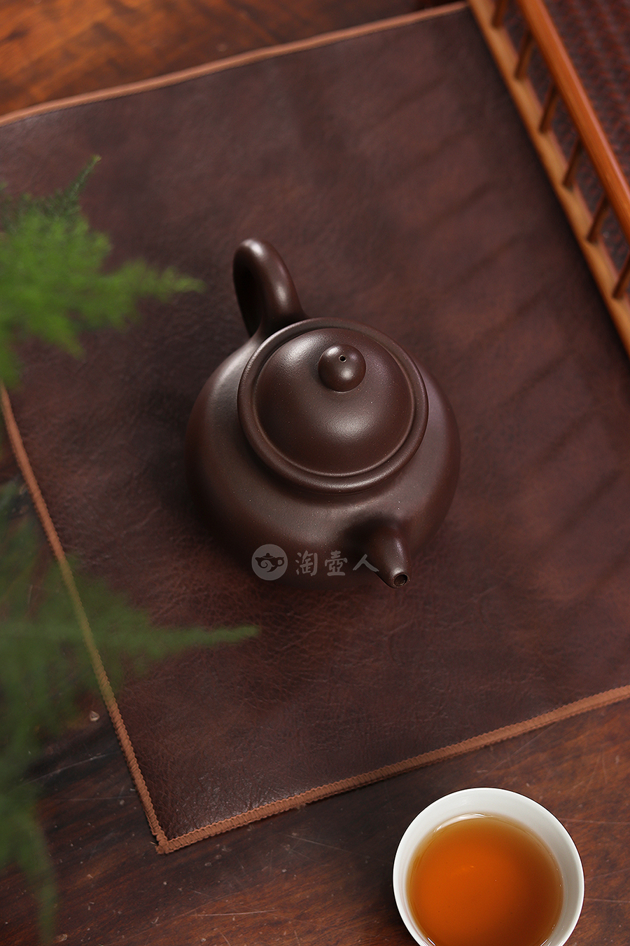 鲍廷博制掇球紫砂壶