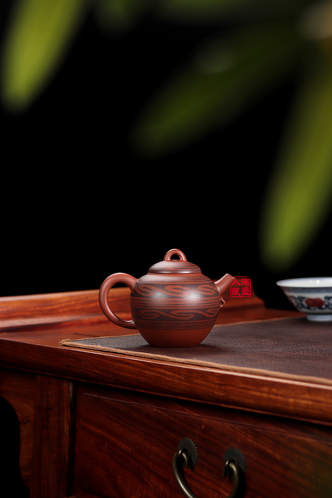 余伟辉紫砂壶《红山文化之陶韵淳源壶》赏析