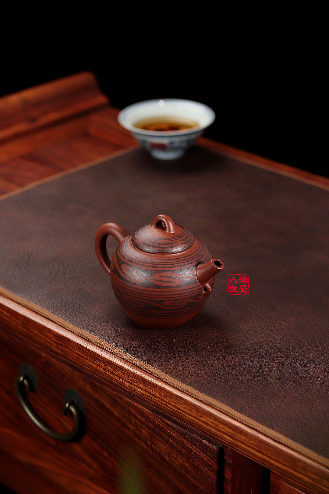 余伟辉紫砂壶《红山文化之陶韵淳源壶》赏析