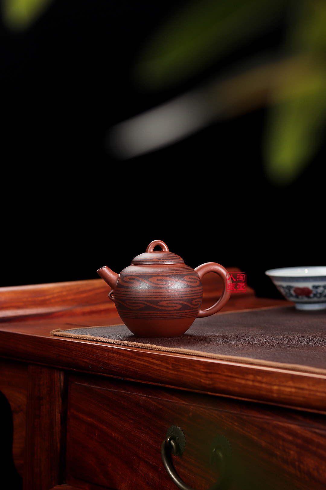 余伟辉紫砂壶《红山文化之陶韵淳源壶》赏析