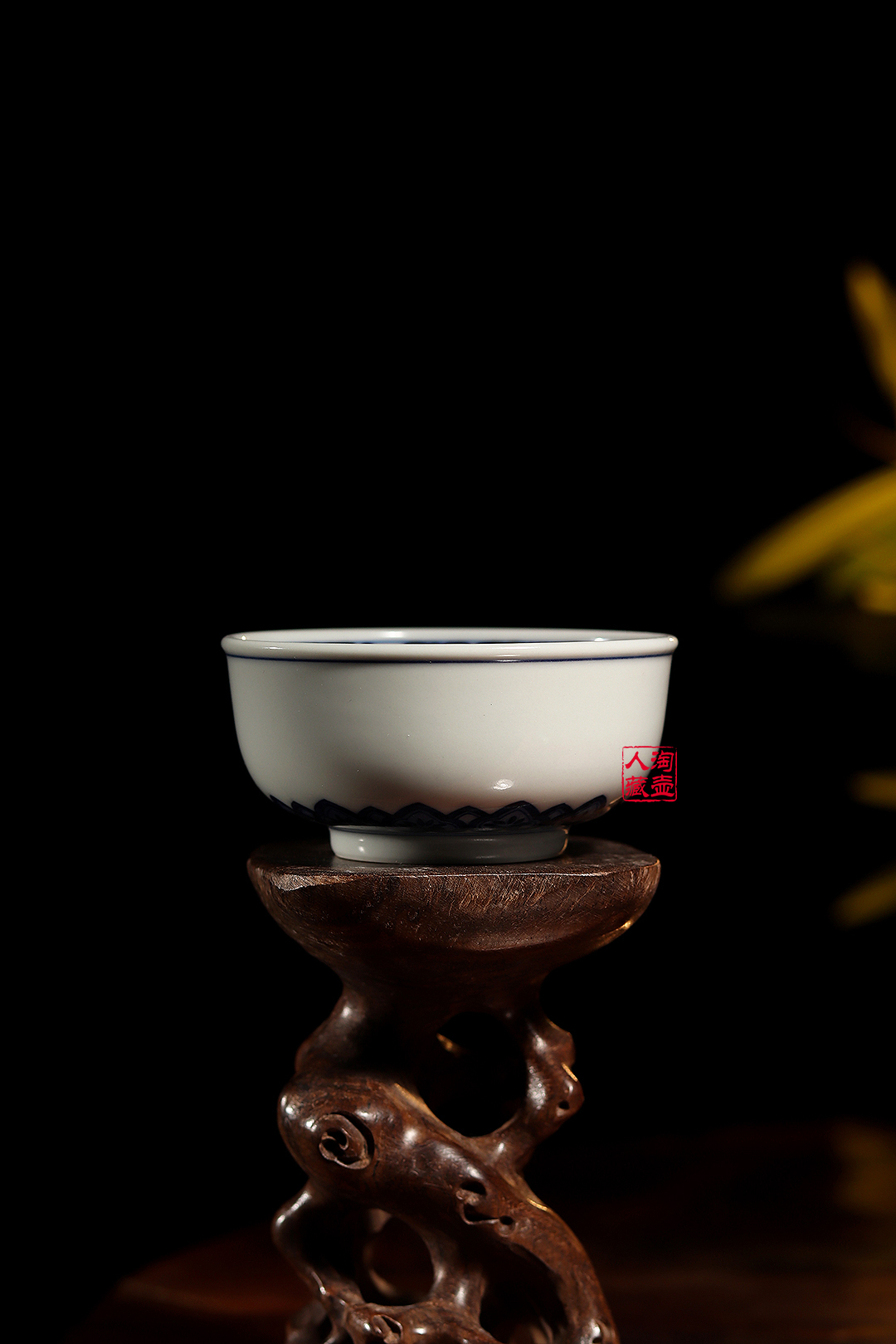 梁峻景德窑瓷器花中仙子品茗杯赏析