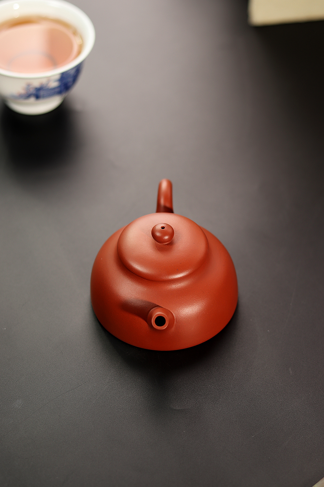 钱美云伴月紫砂壶鉴赏