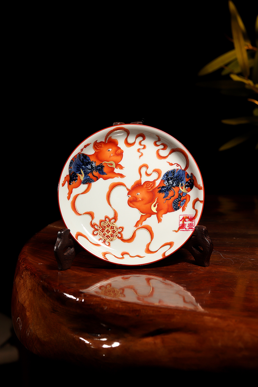 梁峻制龙猪长乐壶承赏析